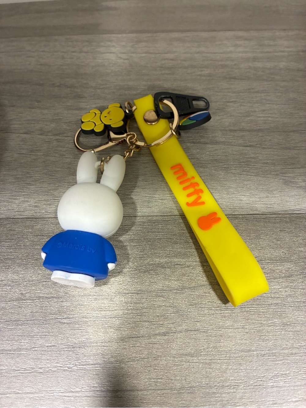 Miffy Keychain - Picture 3 of 3